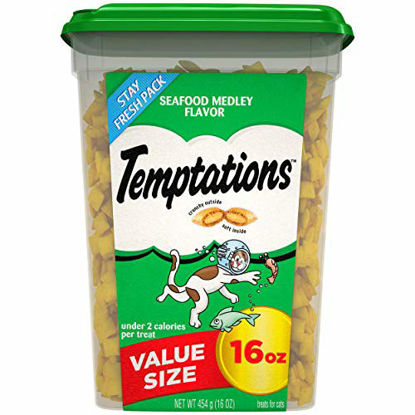 Picture of TEMPTATIONS Classic Crunchy and Soft Cat Treats Seafood Medley Flavor, 16 oz. Tub