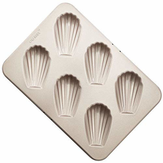 https://www.getuscart.com/images/thumbs/0388016_chefmade-madeleine-mold-cake-pan-6-cavity-non-stick-oval-shell-madeline-bakeware-for-oven-baking-cha_550.jpeg