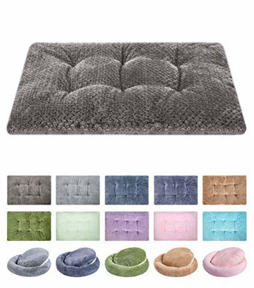 Picture of Fuzzy Deluxe Pet Beds, Super Plush Dog or Cat Beds Ideal for Dog Crates, Machine Wash & Dryer Friendly (15" x 23", S-Eagle Grey)