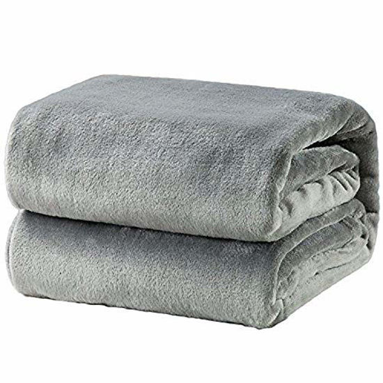 GetUSCart Bedsure Fleece Blanket King Size Grey Lightweight Super Soft Cozy Luxury Bed Blanket Microfiber