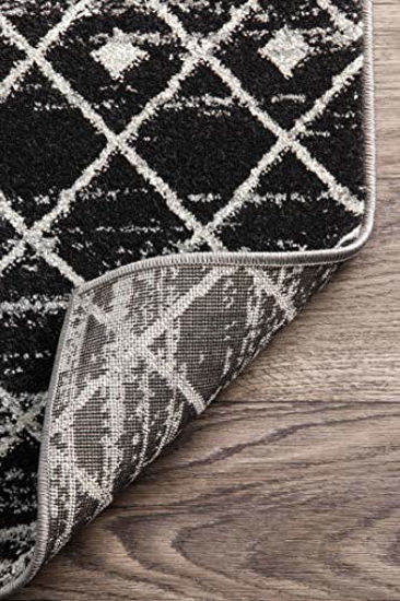 Picture of nuLOOM Moroccan Blythe Area Rug, 4' x 6' Oval, Black
