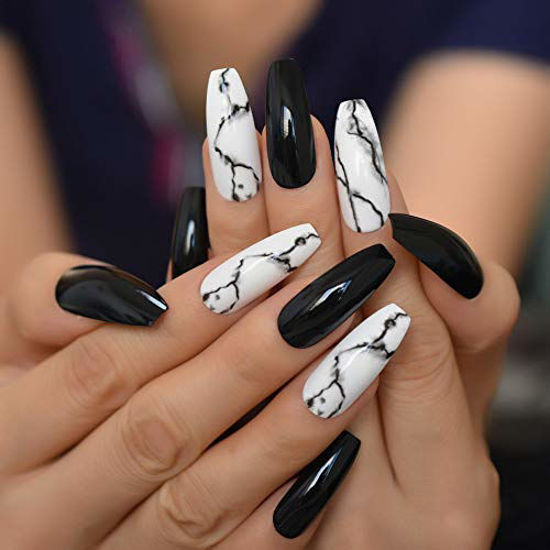 Solar Nails Vs. Regular Acrylics: The Differences, Explained