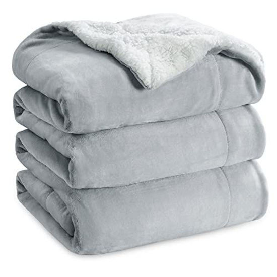 GetUSCart Bedsure Sherpa Fleece Bed Blankets Queen Size Light Grey