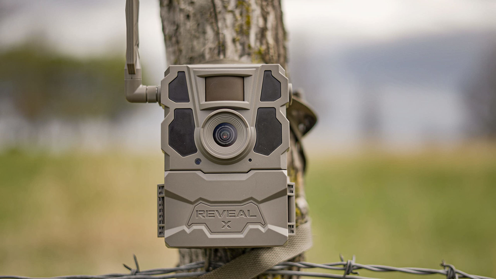 GetUSCart TACTACAM Reveal X Gen 2.0 LTE Cellular Trail Camera Reveal