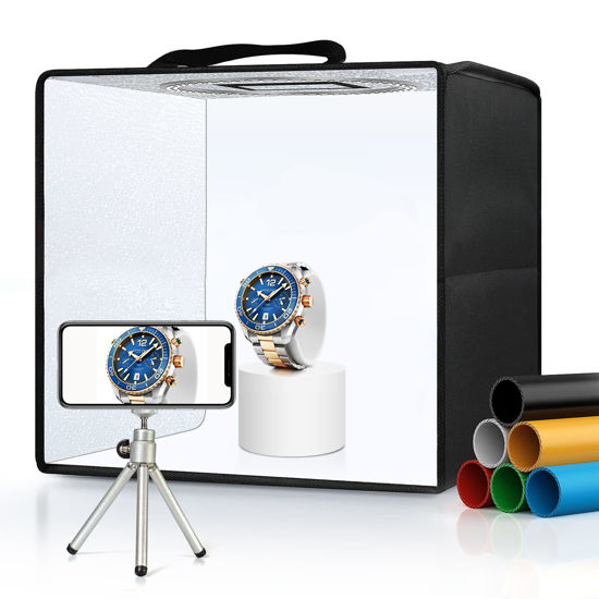 Item of store photographic equipment