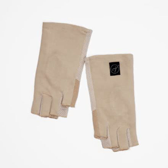 Alana Mitchell Anti-Aging Fingerless Gloves for Women - UV Protection Sun  Gloves for Driving, Sports & More - Copper Technology Moisturizing Gloves 