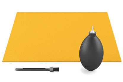 Picture of Glorious Keyboard, Mouse & Mousepad Cleaning Kit - Included Brush, Blower & Microfiber Cloth (GLO-Acc-CK)