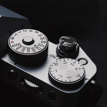 Picture of Shutter Button, Handmade, Aluminium Alloy, Shutter Release Button Compatible with Fujifilm Camera, Release Button Replacement (Great Wave Off Kanagawa)