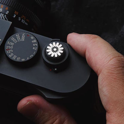 Picture of Shutter Button, Handmade, Aluminium Alloy, Shutter Release Button Compatible with Fujifilm Camera, Release Button Replacement (Daisy)