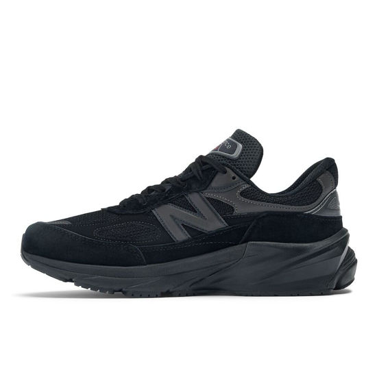 Picture of New Balance Unisex Made in USA 990 V6 Sneaker, Black, 10 US Men - Size: 11.5 Wide Women/10 Men
