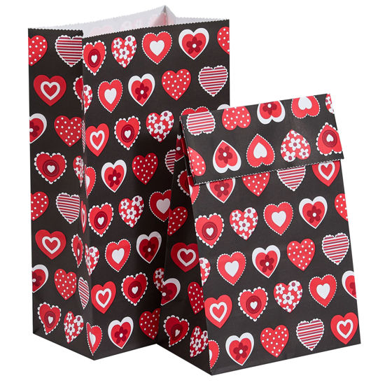 Picture of SUNCOLOR 30 Pack Red Heart Party Favor Bags Goodie Bags for Kids Class Party Gift Bags/Valentines Day/Mother's day