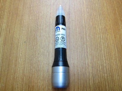 Picture of Mopar 68626445AA PW7 Bright White Touch Up Paint Pen for Chrysler, Dodge, Jeep, RAM