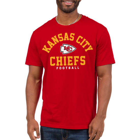 Picture of Junk Food Clothing x NFL - Kansas City Chiefs - Classic Team Logo - Unisex Adult Short Sleeve Fan T-Shirt for Men and Women - Size Large