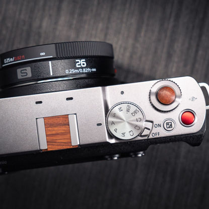 Picture of Wood Wooden Hand Grip + Aluminum Alloy Baseplate QR L Handle for D-LUX8 LUX8 Type 3952A Camera (Desert Iron Shutter Button)