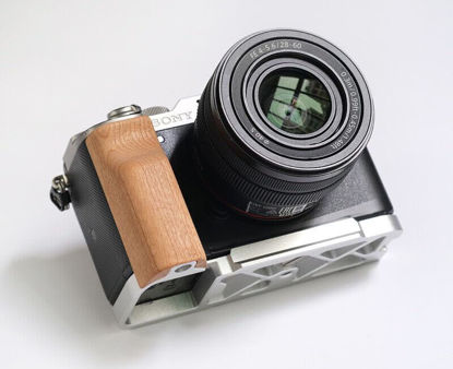 Picture of QR L Handle Hand Grip Wood Handle + Alloy Baseplate for Sony A7C Camera Holder (Cherrywood + Sliver Alloy Baseplate)