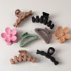 Picture of 8PCS Hair Clips for Women, Flower Claw Clips for Thick Hair, Non-Slip Hair Accessories with Multi-Styles, Gradient Color Hair Claw Clips and Variety Pack, Ideal for Girls Women