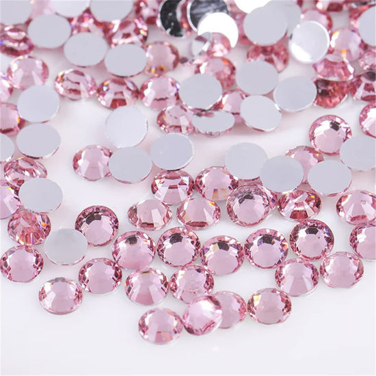 Picture of 1000 Pieces SS20 5mm Flatback Rhinestones Clear Glass Round Gems Crystals for Nail Art DIY Crafts Clothes Shoes Bags （Light Pink）