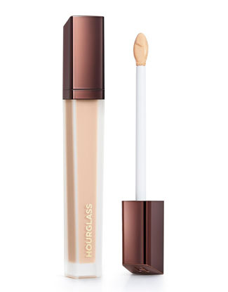 Picture of Hourglass Vanish Airbrush Concealer. Weightless and Waterproof Concealer for a Naturally Airbrushed Look. (Crème)