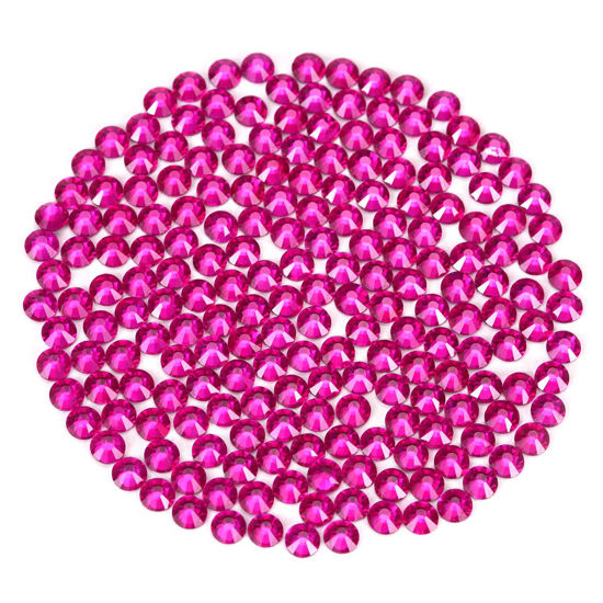Picture of Novani Rhinestones 3000Pcs Flatback Crystal Round Loose Gemstones Glass Rhinestones for Crafts Makeup Nail Art Clothes Shoes DIY Decorations(SS6, 1.9-2.0mm,Peach)