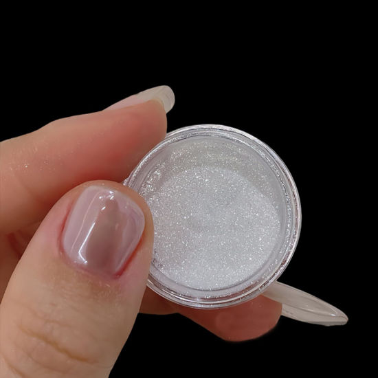Picture of GZMAYUEN 2Pcs White Chrome Nail Powder, Pearl Nail Chrome Powder Magic Clear Mirror Effect Nail Glitter White Shimmer Pigment Dust for Nails Art Design