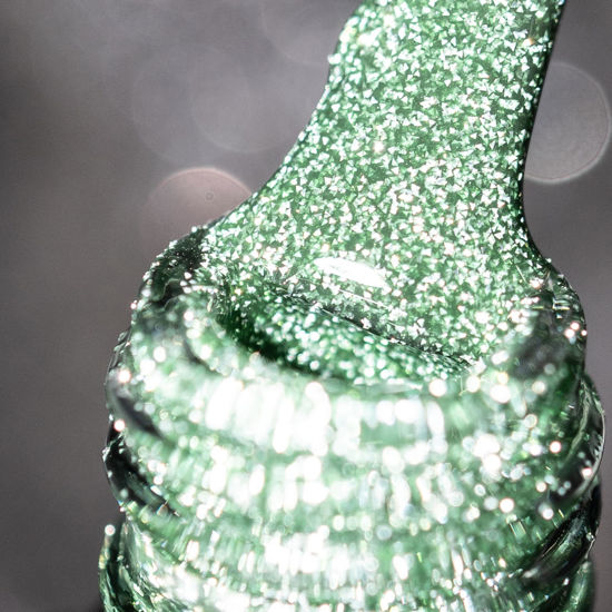 Picture of BURANO Reflective Gel Nail Polish, 7.3ml Reflective Diamond Nail Glitter Gel Polish, Sparkly Color Gel Polish Holographic Glitters Shiny Gel Polish UV Lamp Required (Light Green SZ3)