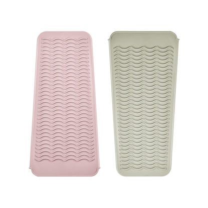 Picture of EIOKIT Silicone Heat Resistant Travel Mat Pouch for Hair Straightener, Crimping Iron, Curling Iron, Hair Curling Wand, Flat Iron, Hair Waving Iron (2 Pack, Multicolored)