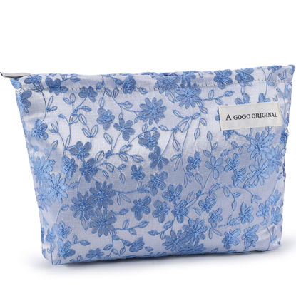Picture of ZLFSRQ Daisy Flower Makeup Bag Travel Floral Cute Cosmetic Bags for Women Large Makeup Pouch Zipper Cosmetic Pouch for Purse Aesthetic Embroidery Blue Makeup Organizer Bag Portable Toiletry Bag