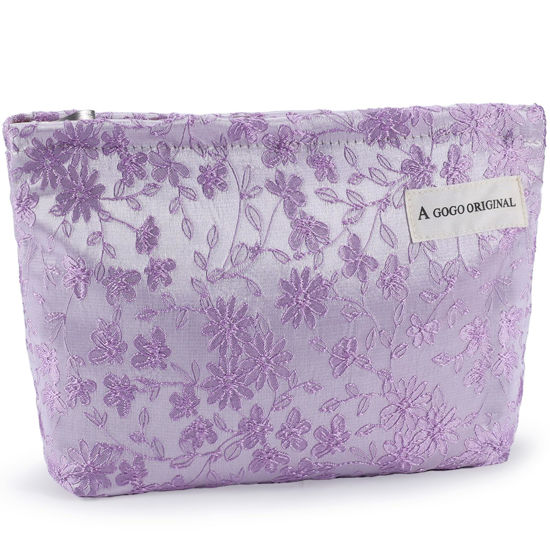 Picture of ZLFSRQ Daisy Flower Makeup Bag Travel Cute Floral Cosmetic Bags for Women Large Makeup Pouch Zipper Cosmetic Pouch for Purse Aesthetic Embroidery Purple Makeup Organizer Bag Portable Toiletry Bag