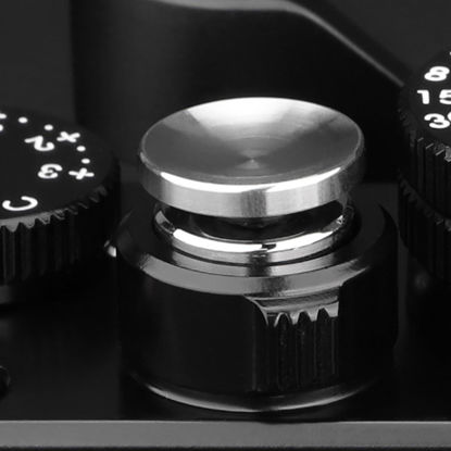 Picture of Exquisite Metal Concave Shutter Release Button for Fujifilm X100VI X100V X-T5 X-T4 X-T3 X-T30 X- X-T20 X-PRO3 X-E4 X-E3 Nikon Zf DF Leica Q3 M10 So ny RX1 R etc,Diameter 0.47in Silver