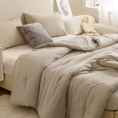 Picture of ROSGONIA Queen Comforter Set Oatmeal, 3pcs(1 Boho Oatmeal Comforter & 2 Pillowcases) All Season Soft Bedding Lightweight Bedspread Blanket Quilt