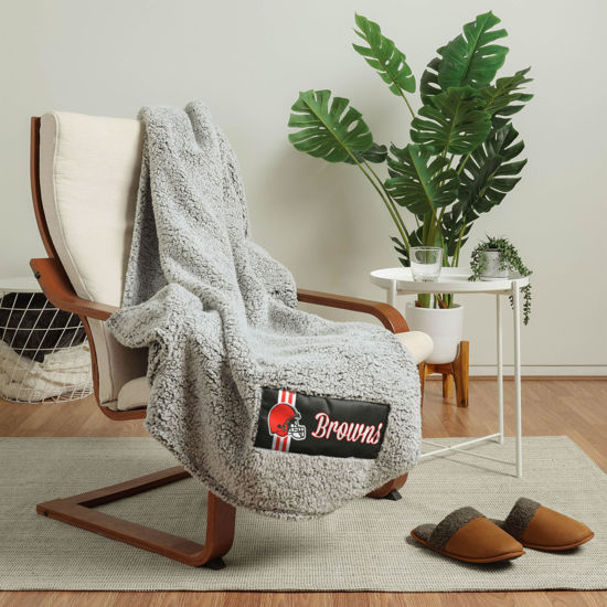 Picture of FOCO Cleveland Browns NFL Big Logo Cloud Sherpa Blanket