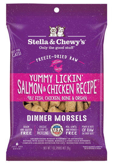 Picture of Stella & Chewy's Freeze-Dried Raw Cat Dinner Morsels - Grain Free, Protein Rich Cat & Kitten Food - Yummy Lickin’ Salmon & Chicken Recipe - 1 oz Bag