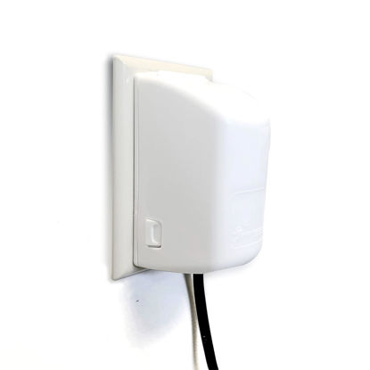 Picture of Dreambaby Dual Fit Outlet Plug Cover - Electrical Socket Guard for Standard and Decora (4 Pack)